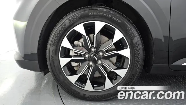Kia Canival Carnival 4 поколение Бензин 9 мест Signature — Фото автомобиля 5
