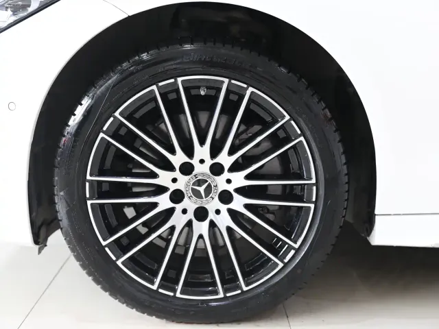 Mercedes-Benz C-Class — Фото автомобиля 23