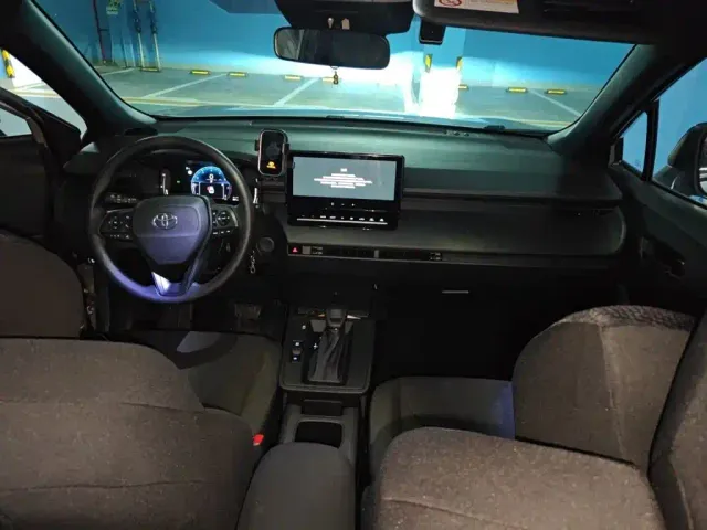 Toyota Corolla Cross — Фото автомобиля 12