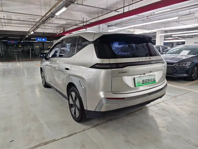 GAC Aion Y — Фото автомобиля 12