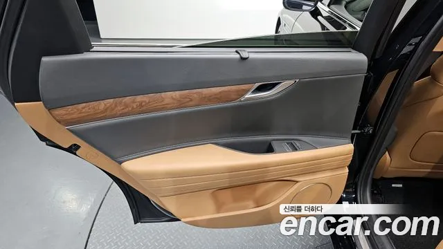 Genesis G80 Бензин 2.5 турбо AWD — Фото автомобиля 24