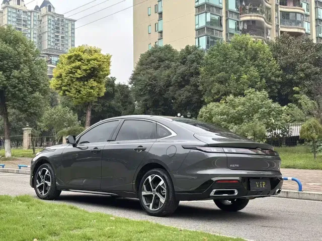 Changan Eado — Фото автомобиля 5