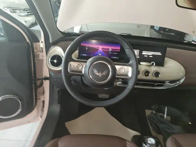 Wuling Bingo — Фото автомобиля 10