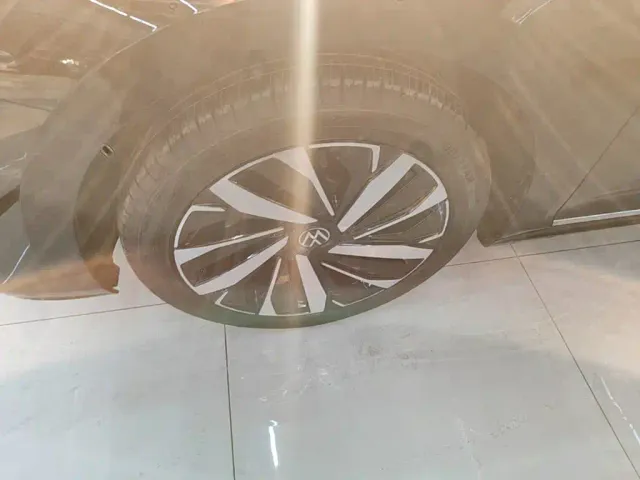 Volkswagen Passat — Фото автомобиля 22
