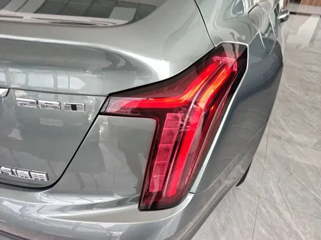 Cadillac CT5 — Фото автомобиля 7
