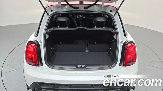 MINI Cooper — Фото автомобиля 22