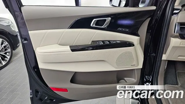 Kia Carnival — Фото автомобиля 13
