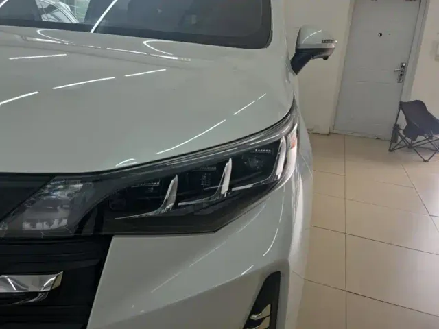GAC Trumpchi M6 — Фото автомобиля 5