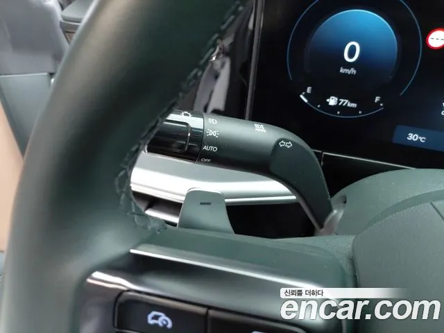 Hyundai Grandeur Grandeur (GN7) 2.5 Бензин 2WD — Фото автомобиля 29