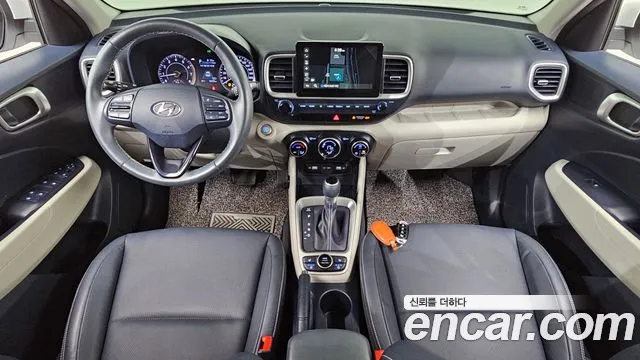Hyundai Venue — Фото автомобиля 7