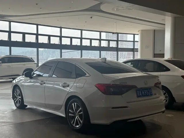 Honda Civic — Фото автомобиля 5