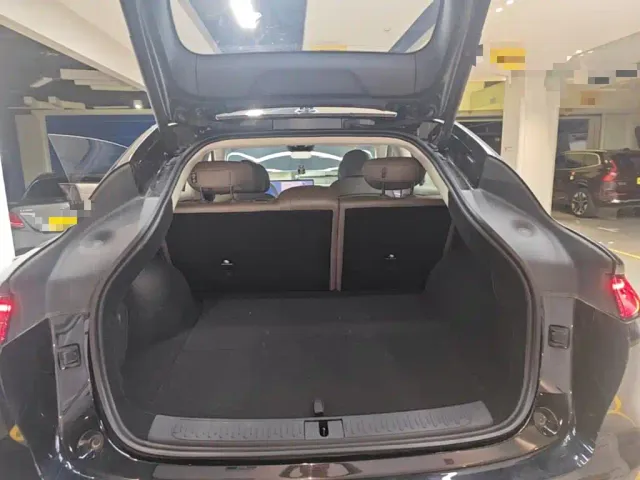 IM Motors LS6 — Фото автомобиля 18