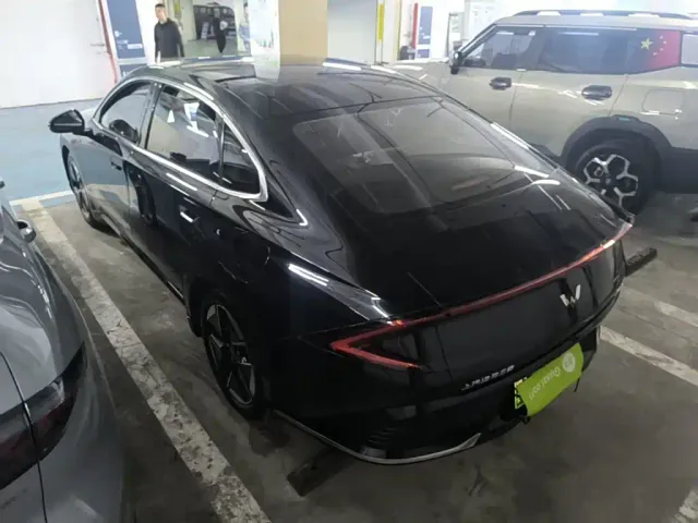 Wuling Starlight — Фото автомобиля 4