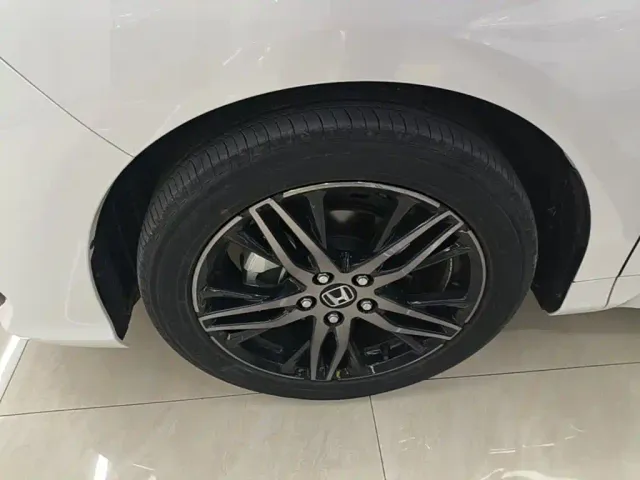 Honda Odyssey — Фото автомобиля 22