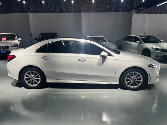 Mercedes-Benz A-Class — Фото автомобиля 4