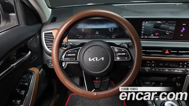 Kia Seltos Новый Seltos Бензин 1.6 турбо 2WD — Фото автомобиля 4