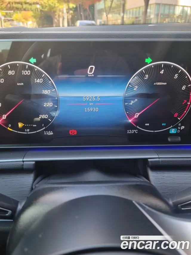Mercedes-Benz GLE-Class — Фото автомобиля 4