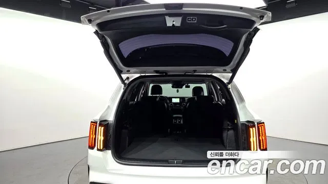 Kia Sorento Sorento 4-е поколение Бензин 2.5T 2WD — Фото автомобиля 16