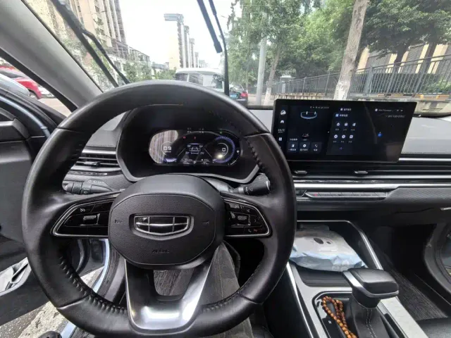 Geely Emgrand — Фото автомобиля 2