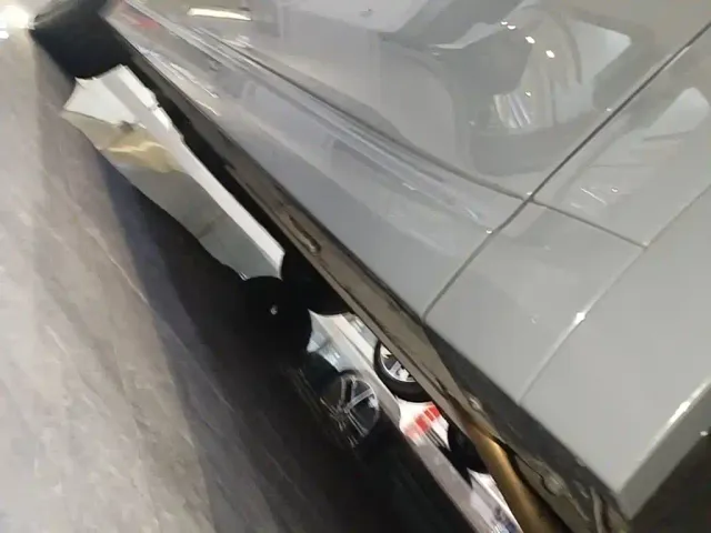 Li Auto L8 — Фото автомобиля 20