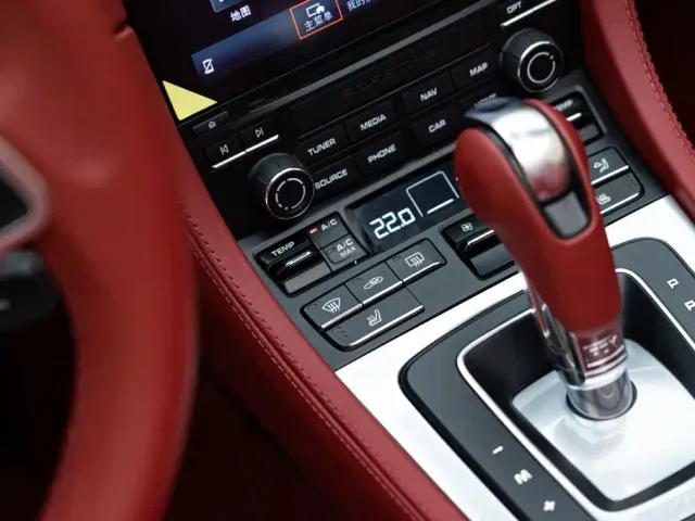Porsche 718 — Фото автомобиля 16