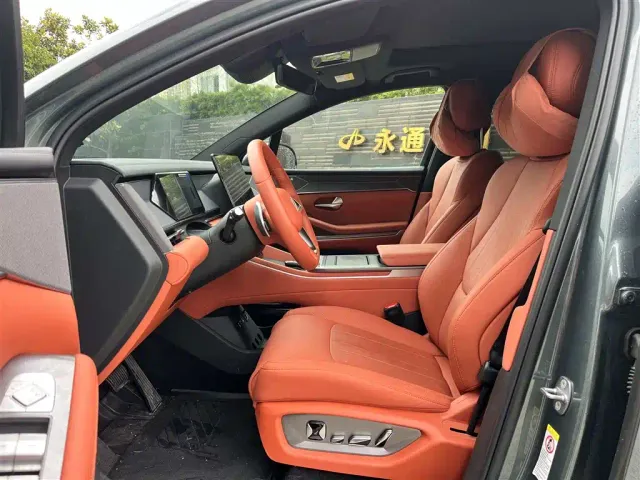 BYD Tang L — Фото автомобиля 7