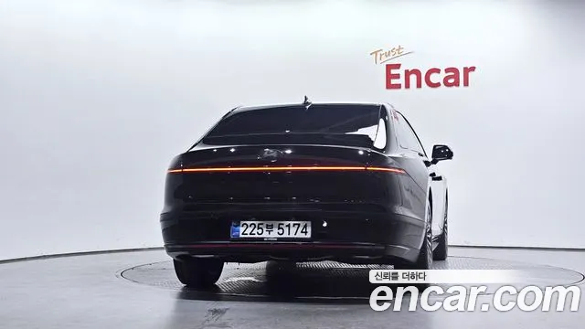 Hyundai Grandeur — Фото автомобиля 4