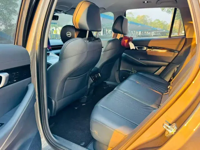 Geely Galaxy E5 — Фото автомобиля 6
