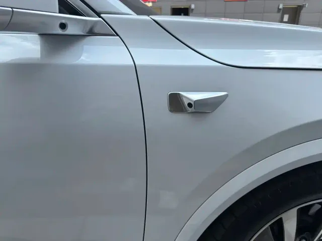 Li Auto L7 — Фото автомобиля 12