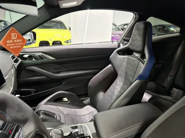 BMW M4 — Фото автомобиля 9