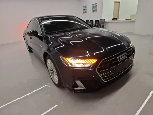 Audi A7L — Фото автомобиля 19