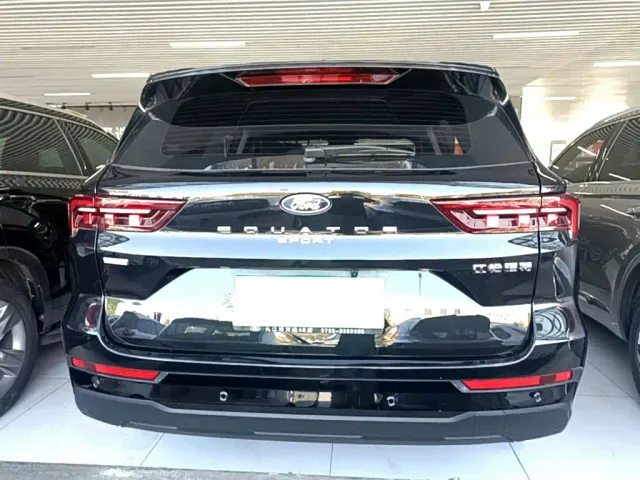 Ford Lingrui — Фото автомобиля 5