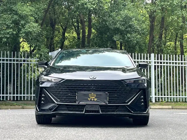 Changan UNI-V — Фото автомобиля 2