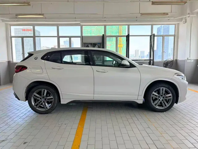 BMW X2 — Фото автомобиля 4