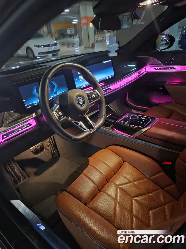 BMW i7 — Фото автомобиля 6