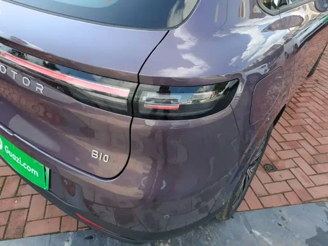 Leapmotor B10 — Фото автомобиля 7