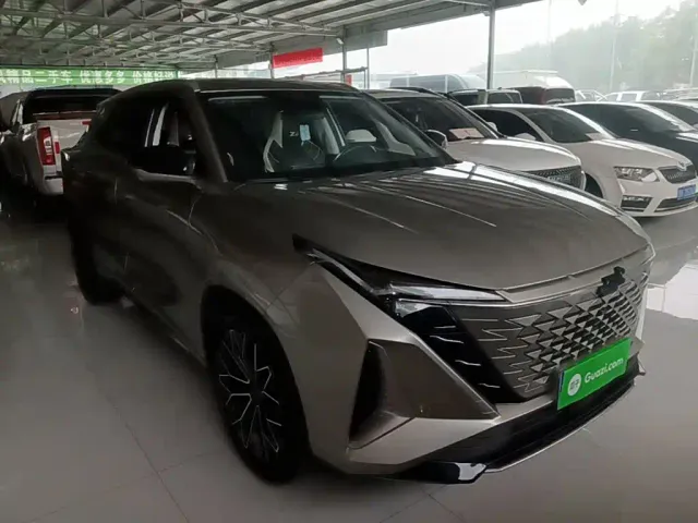 Changan Z6 — Фото автомобиля 3