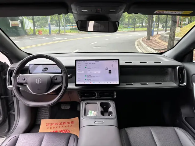 Leapmotor Lafa 5 — Фото автомобиля 19