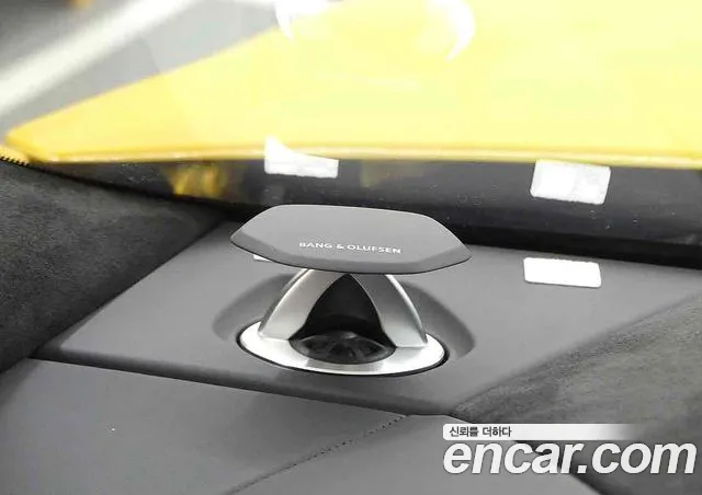 Lamborghini Urus — Фото автомобиля 18