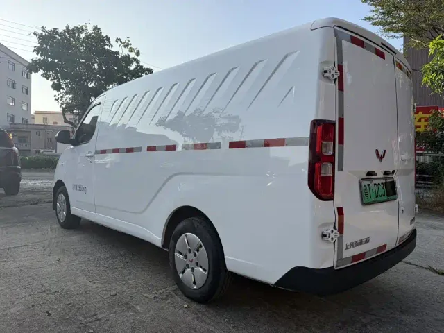 Wuling Yangguang — Фото автомобиля 8