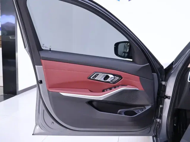 BMW 3 Series — Фото автомобиля 18