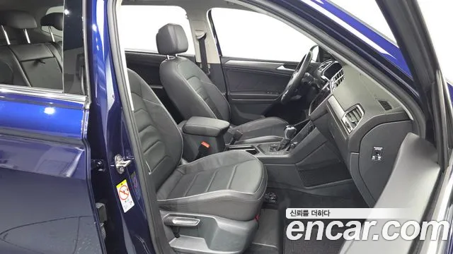 Volkswagen Tiguan — Фото автомобиля 16