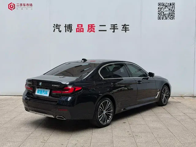 BMW 5 Series — Фото автомобиля 4