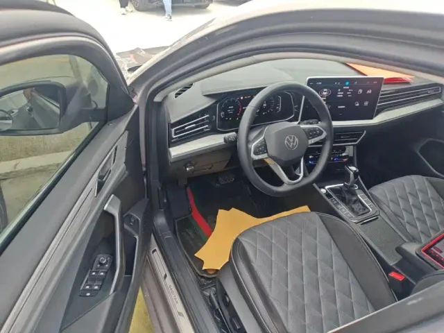 Volkswagen Sagitar — Фото автомобиля 15