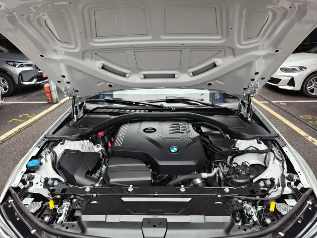 BMW 3 Series — Фото автомобиля 18