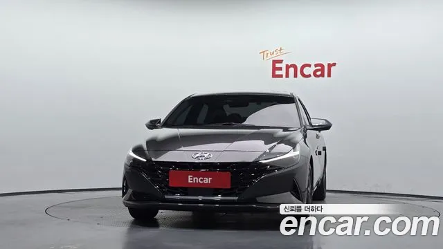 Hyundai Avante — Фото автомобиля 3