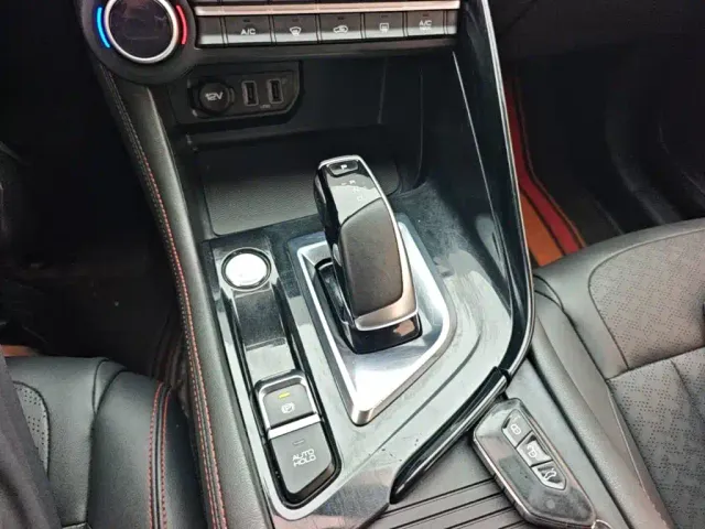 Dongfeng Fengshen AX7 — Фото автомобиля 13