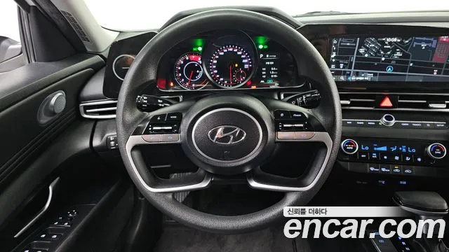 Hyundai AVANTE Avante (CN7) — Фото автомобиля 13