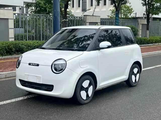 Фотография автомобиля — Changan Lumin