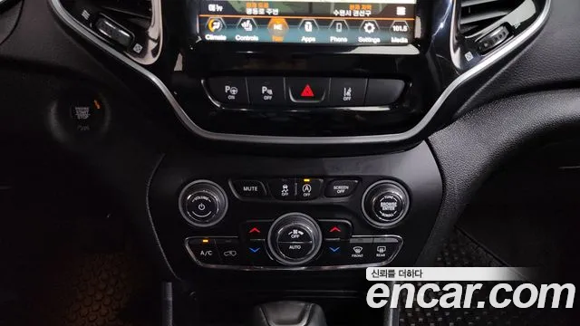 Jeep Cherokee Cherokee(KL) 2.4 Limited 2WD — Фото автомобиля 26